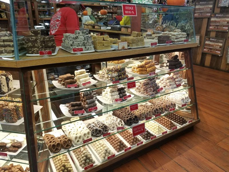 Savannah's Candy Kitchen - Savannah