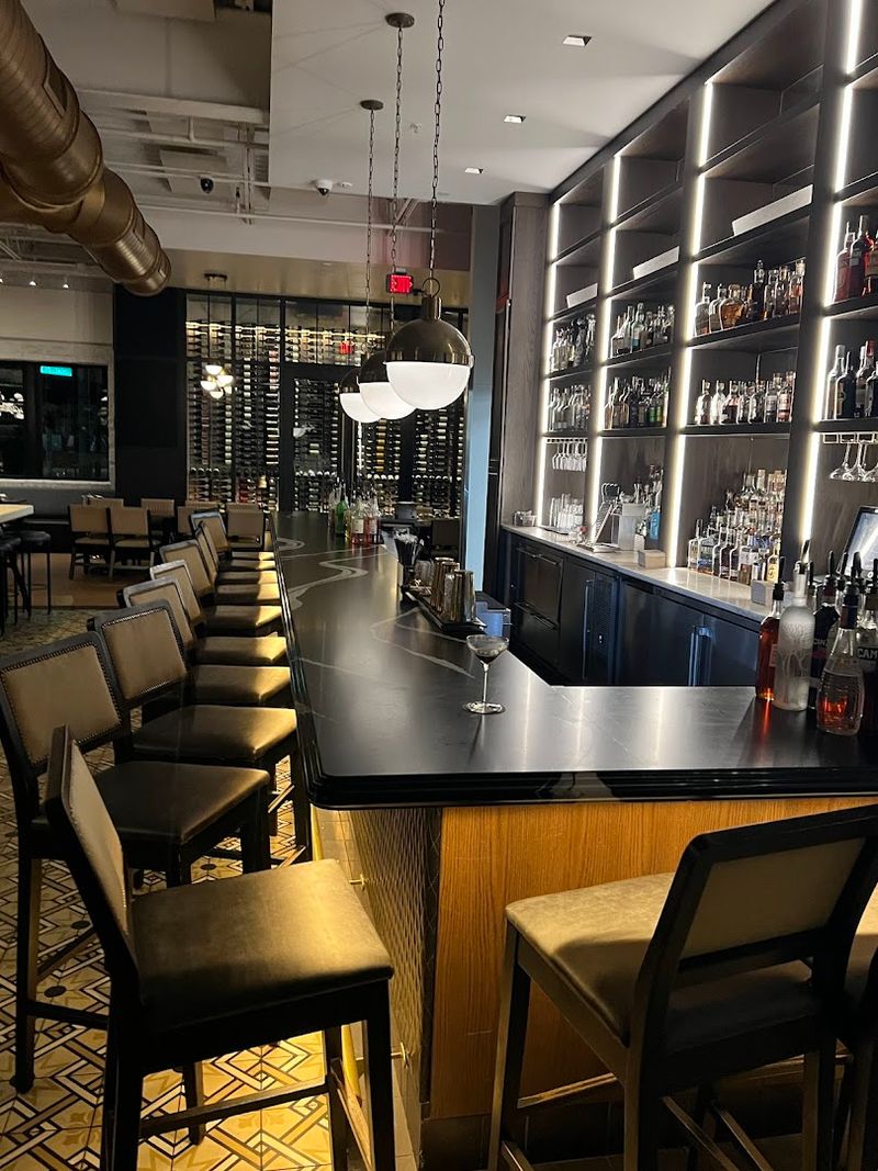 OLIVIA – Tampa