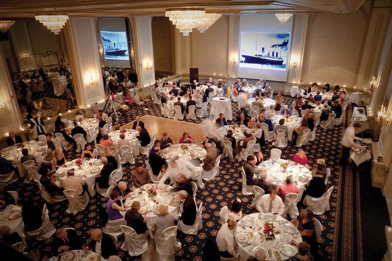 Dining Adds To The Hotel's Social Life