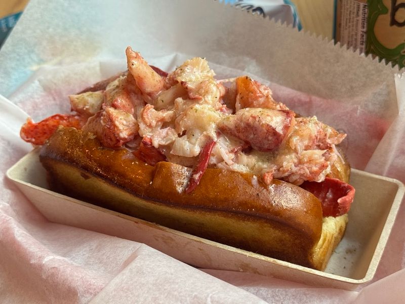 Luke's Lobster Back Bay