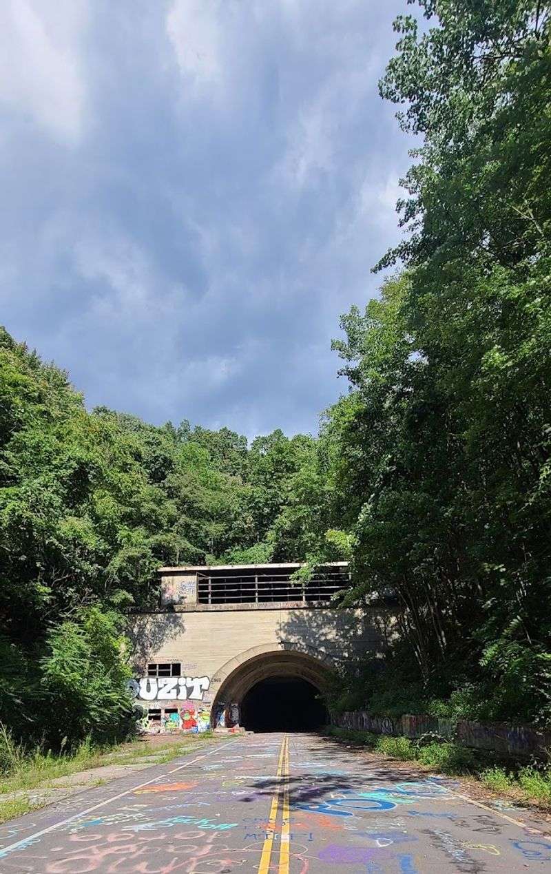 Exploring The Abandoned Pennsylvania Turnpike