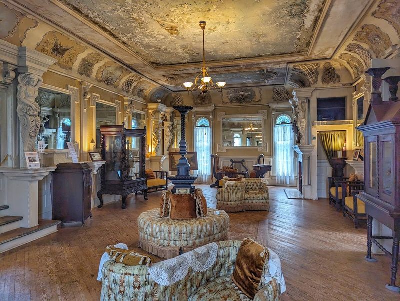 K&ouml;rner's Folly (Kernersville)