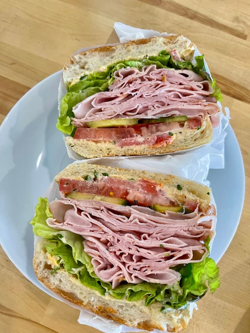 Uncle Funz Provisions - St. Pete Beach