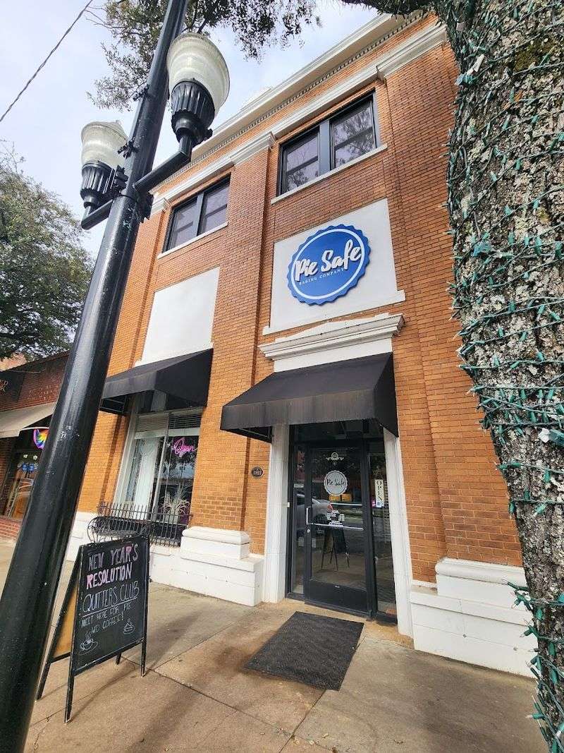 Pie Safe Baking Company &ndash; Forest City