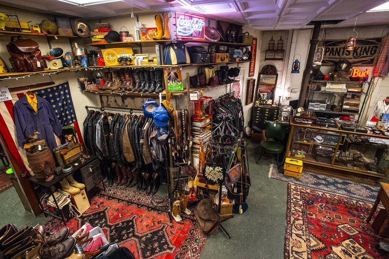 Vivant Vintage - Allston, Boston, MA