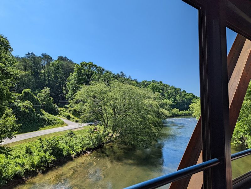 Blue Ridge Mountain Views and Scenic Railway