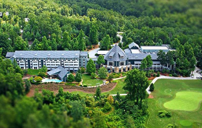 Brasstown Valley Resort & Spa Stables, Young Harris