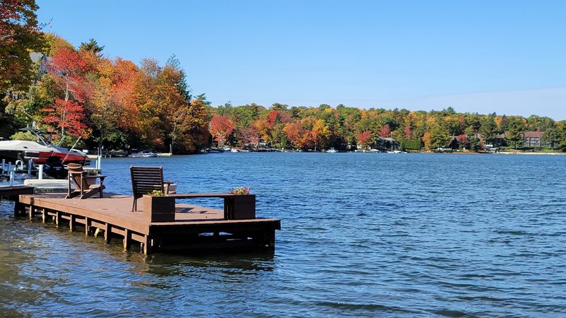 Lakeside Picnic Points