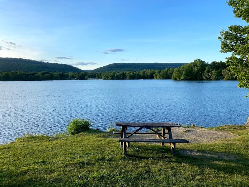 Memorial Lake State Park