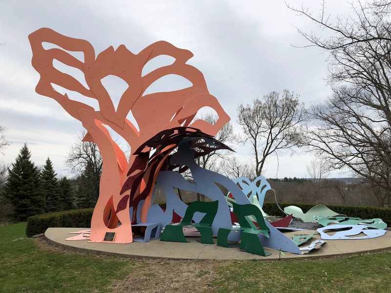 Monumental Sculptures That Appear One by One