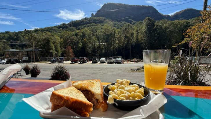 The Barbecue At This North Carolina Mountain Smokehouse Might Be The Best Reward After A Day Outside