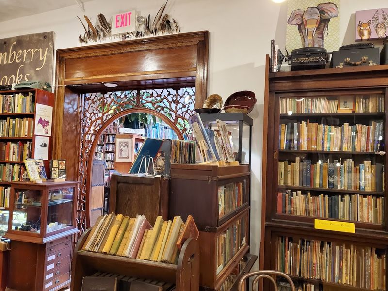 Loganberry Books &mdash; Cleveland
