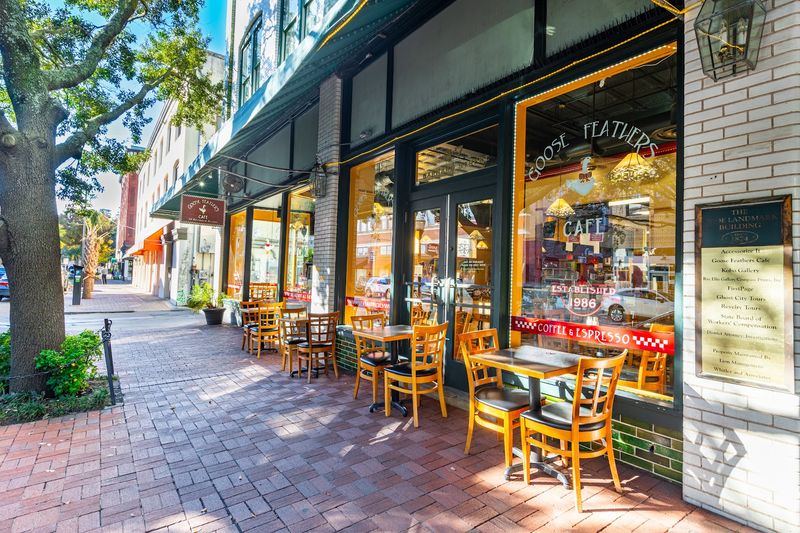 Goose Feathers Cafe & Bakery (Savannah)
