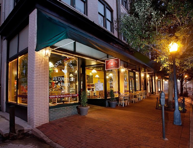 Goose Feathers Cafe & Bakery (Savannah)