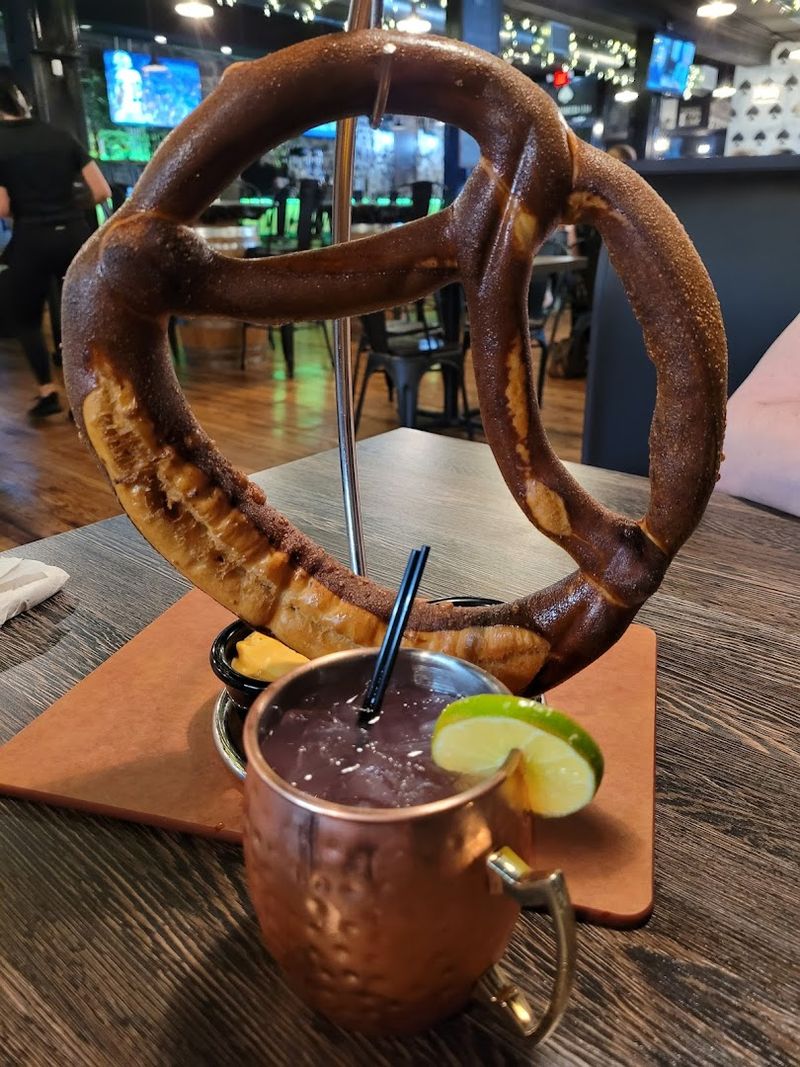 Downtown Gastropub & Restaurant – Royersford