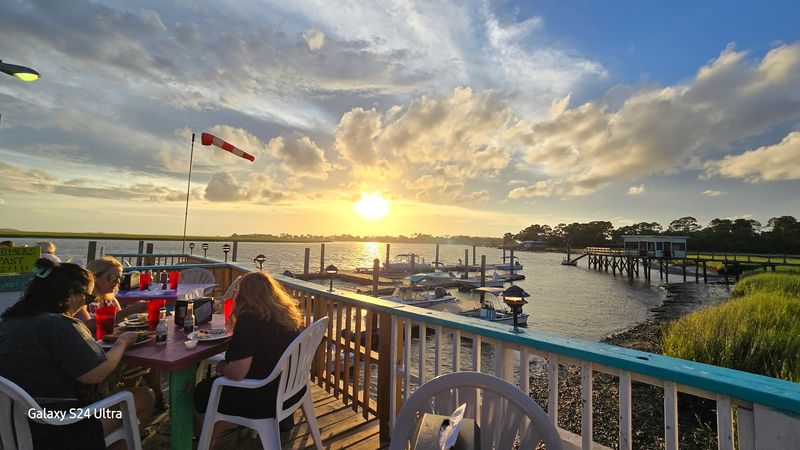 A-J's Dockside Restaurant &ndash; Tybee Island