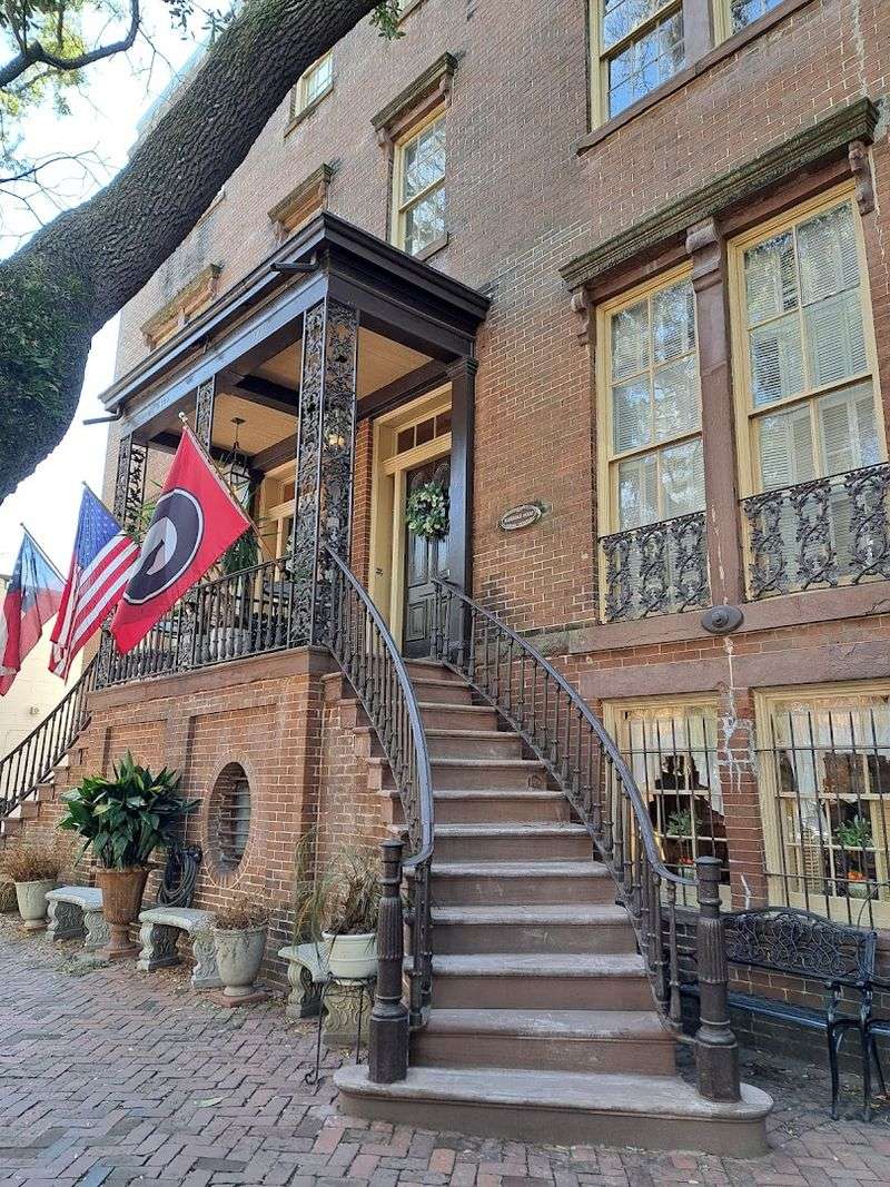 A Doorway on Jones Street That Feels Like Stepping Back in Time