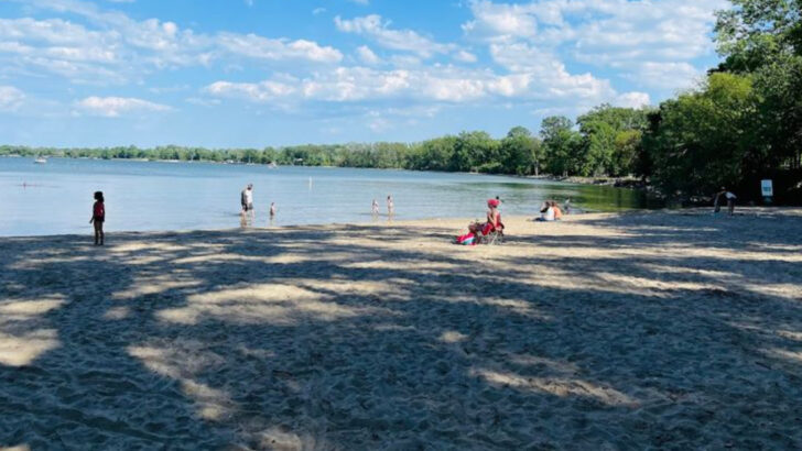 The Hidden Ohio Beach That&rsquo;s Quietly One of the Midwest&rsquo;s Best