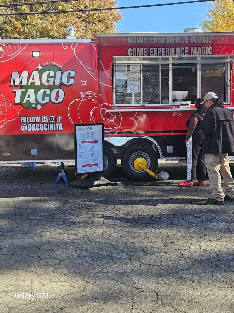 Da Cocinita Magic Tacos