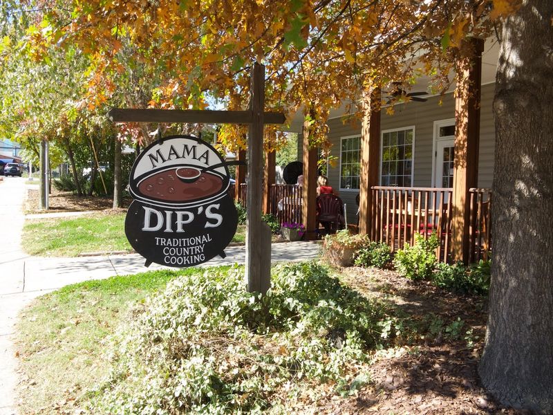 Mama Dip's Kitchen, Orange County