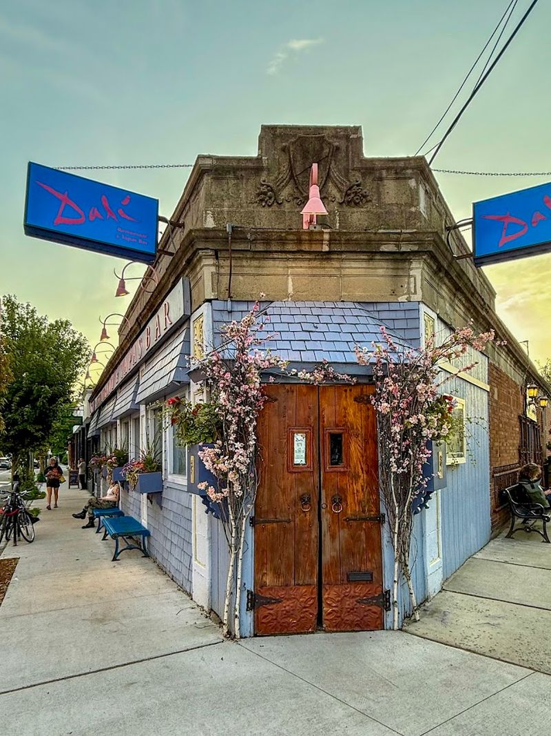 Dali Restaurant &ndash; Somerville