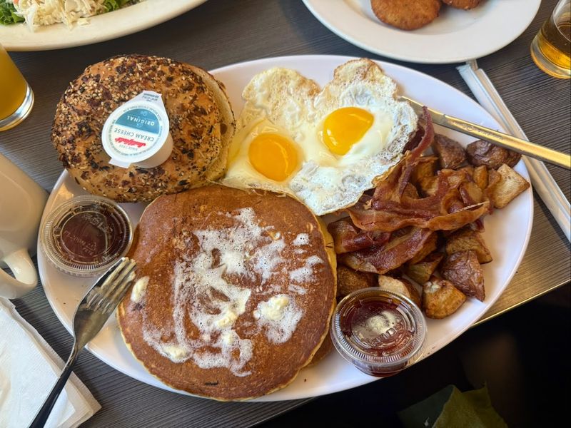 Deluxe Town Diner - Watertown, MA
