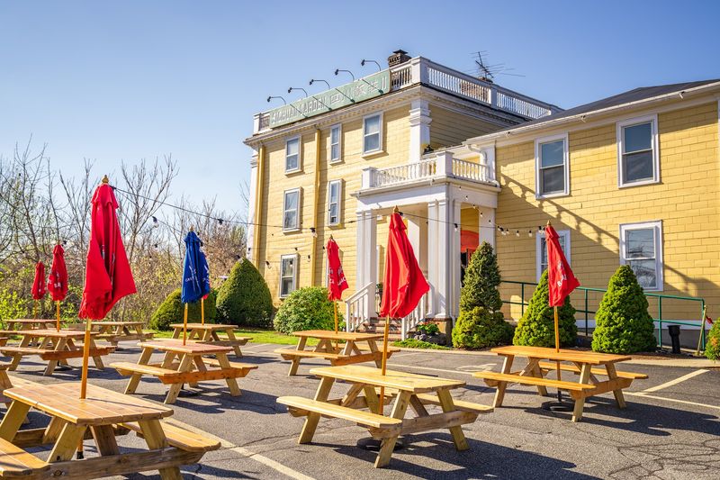 Baldwin Bar & Baldwin & Co. - Woburn, Middlesex County