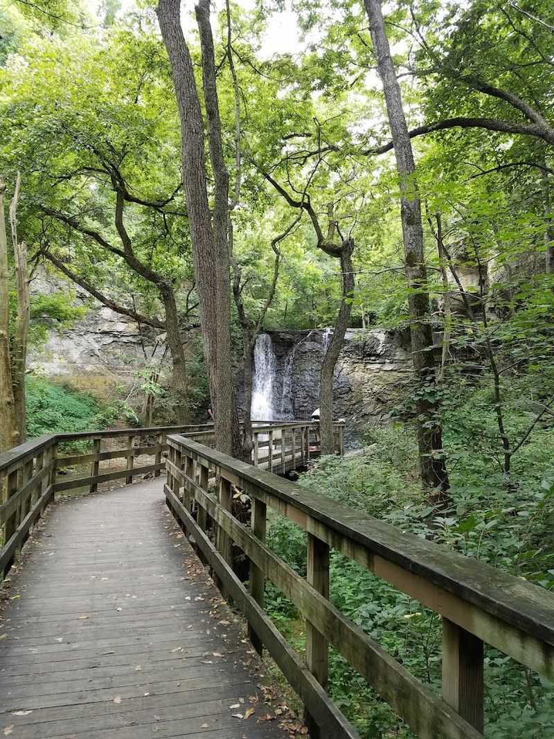 How to Visit Like You Already Know the Place