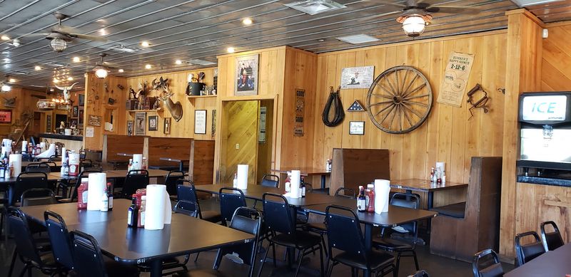 Benton Lee's Steakhouse, Uvalda