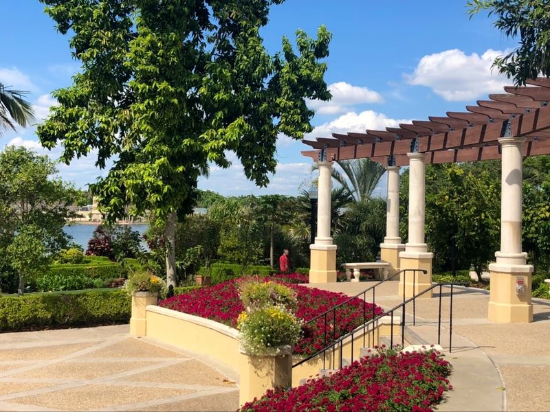 The Seasonal Blooms at Hollis Garden