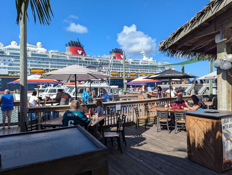 Breakfast By The Port