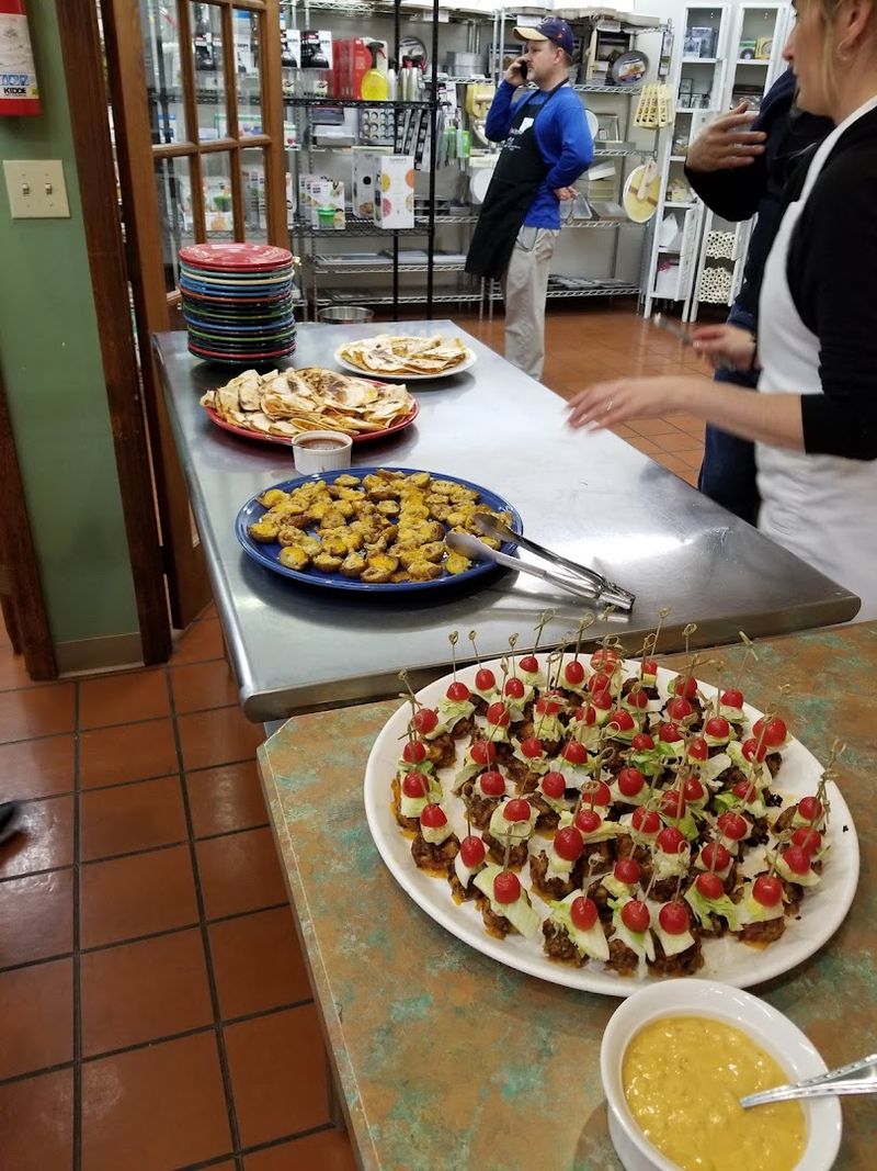 Crate Cooking School