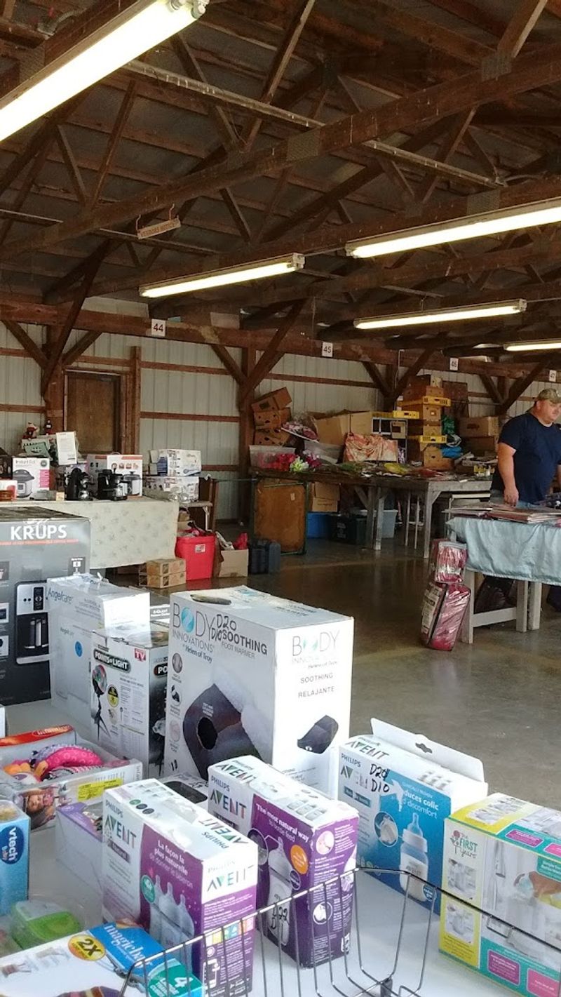 23 Southbound Flea Market (Piketon)