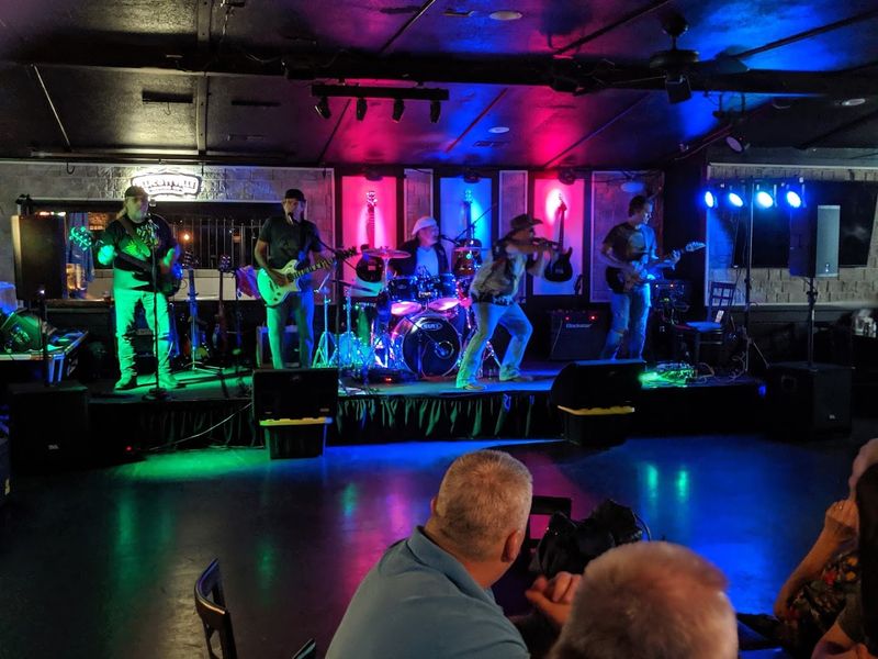Oasis Pub & Tiki Bar