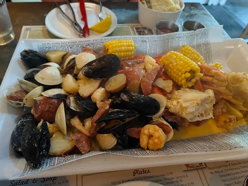 Where It Fits in Sarasota&rsquo;s Seafood Scene