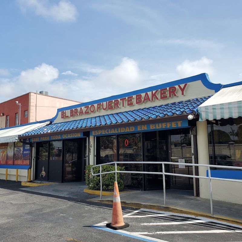 El Brazo Fuerte Bakery – Miami