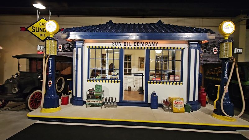 Roadside Americana Memorabilia