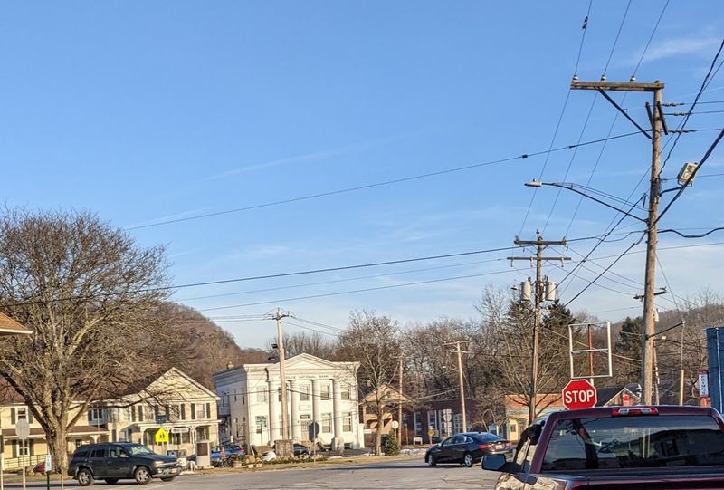 Where South Deerfield Sits in Massachusetts