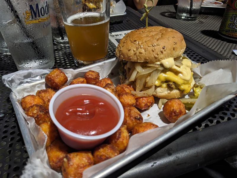 The Avenue Bar &mdash; Allston-Boston