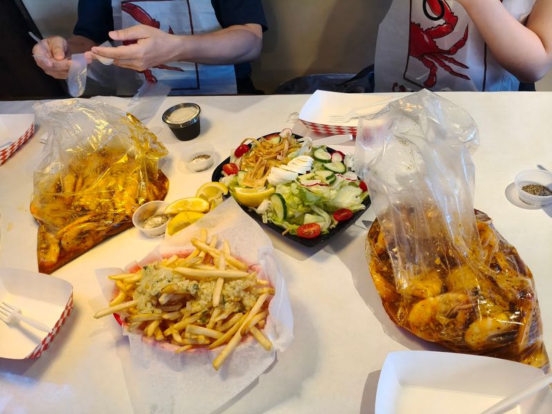 Tips for Eating Like a Local