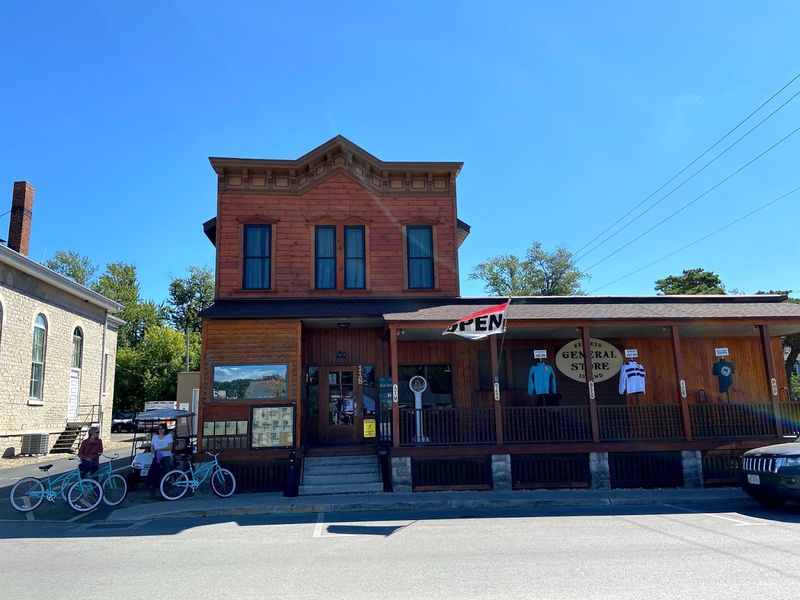 Kelleys Island General Store