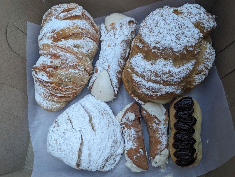 Lucibello&rsquo;s Italian Pastry Shop (New Haven)