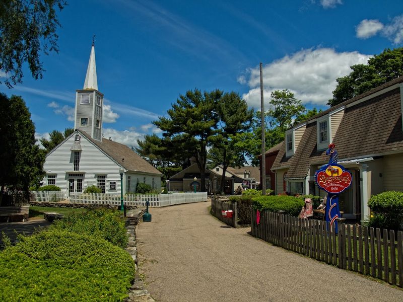 Mystic Outdoor Art Festival - Mystic