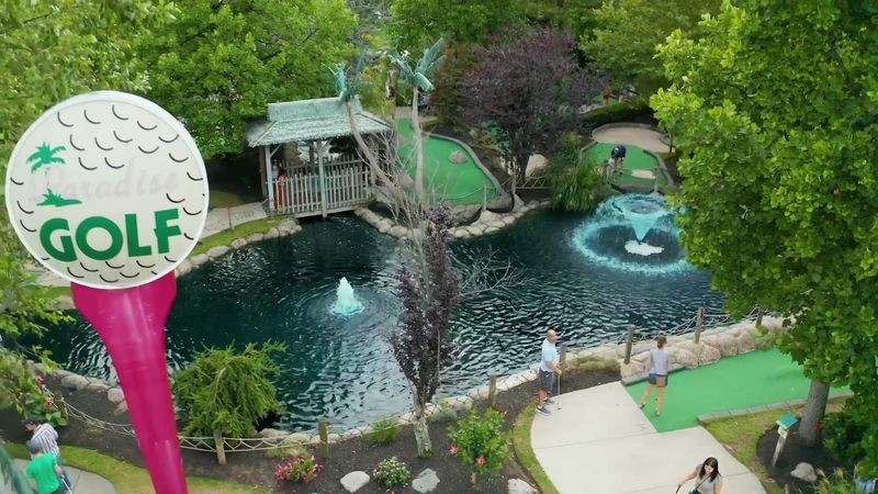 Paradise Family Golf