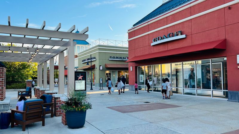 Philadelphia Premium Outlets (Limerick Township)