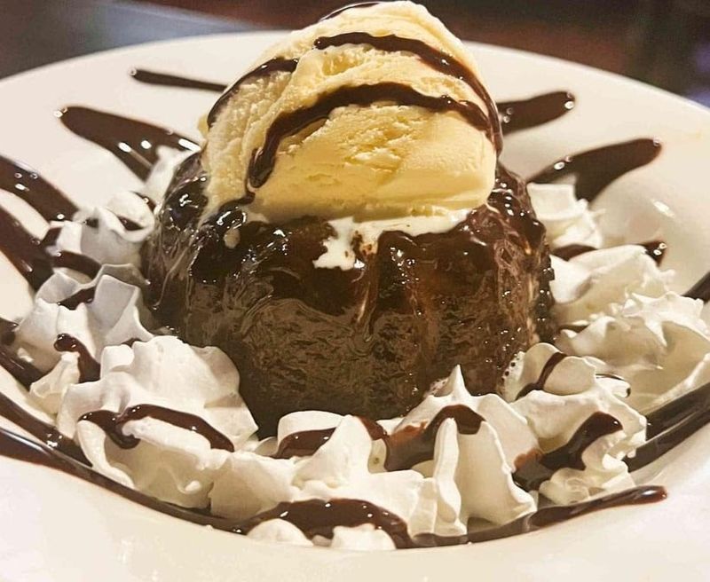 Slatt&rsquo;s Pub - Blue Ash
