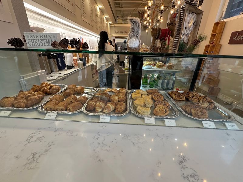 J'aime French Bakery 