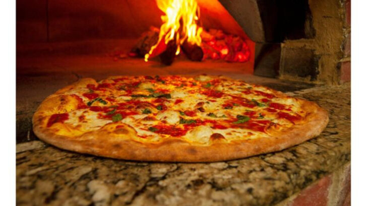 10 Virginia Restaurants Serving Italian Pizza Like It&rsquo;s Made In Italy