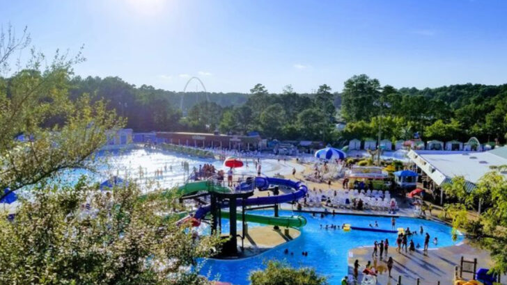 10 Virginia Water Parks That Turn Ordinary Weekends Into Summer Adventures