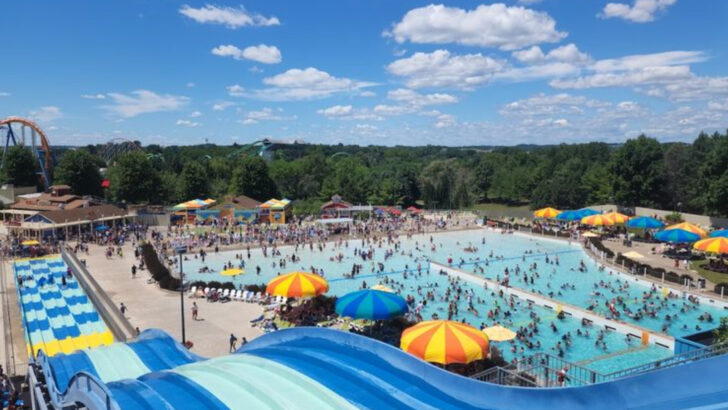 10 Water Parks In Pennsylvania That Make Hot Summer Days Much More Fun